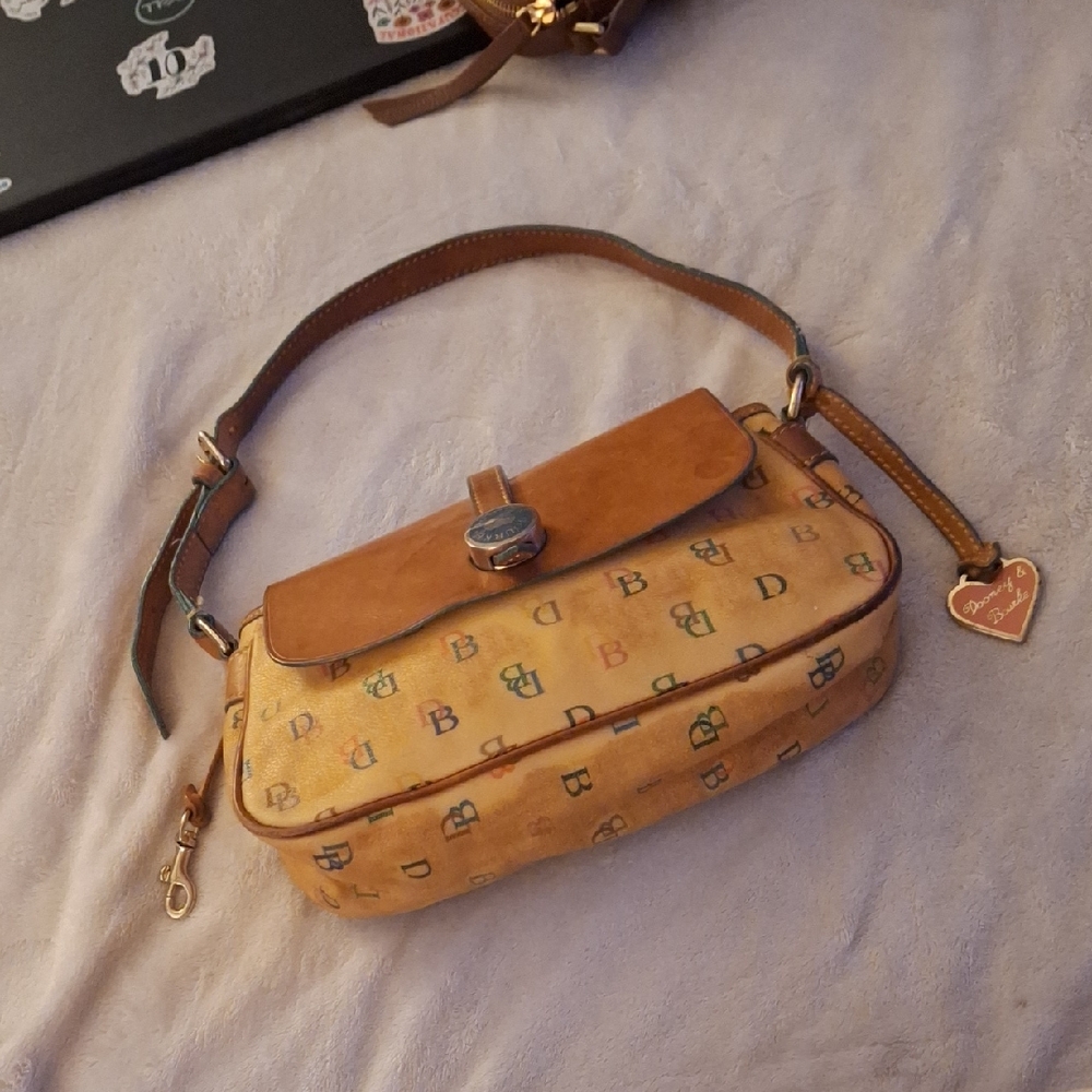 Dooney And Bourke Vintage Purse